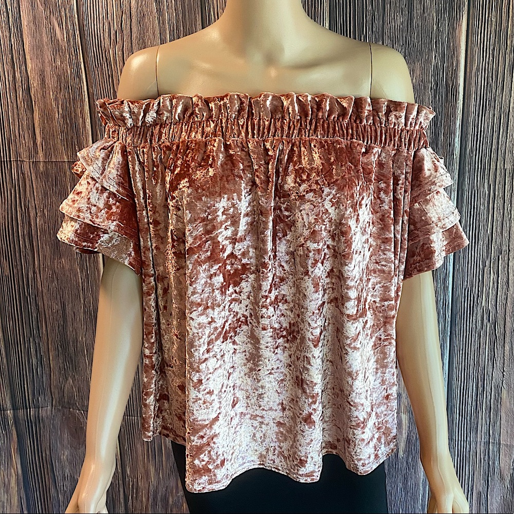 Umgee NWT size medium mauve pink cocktail velvet velour strapless ruffle